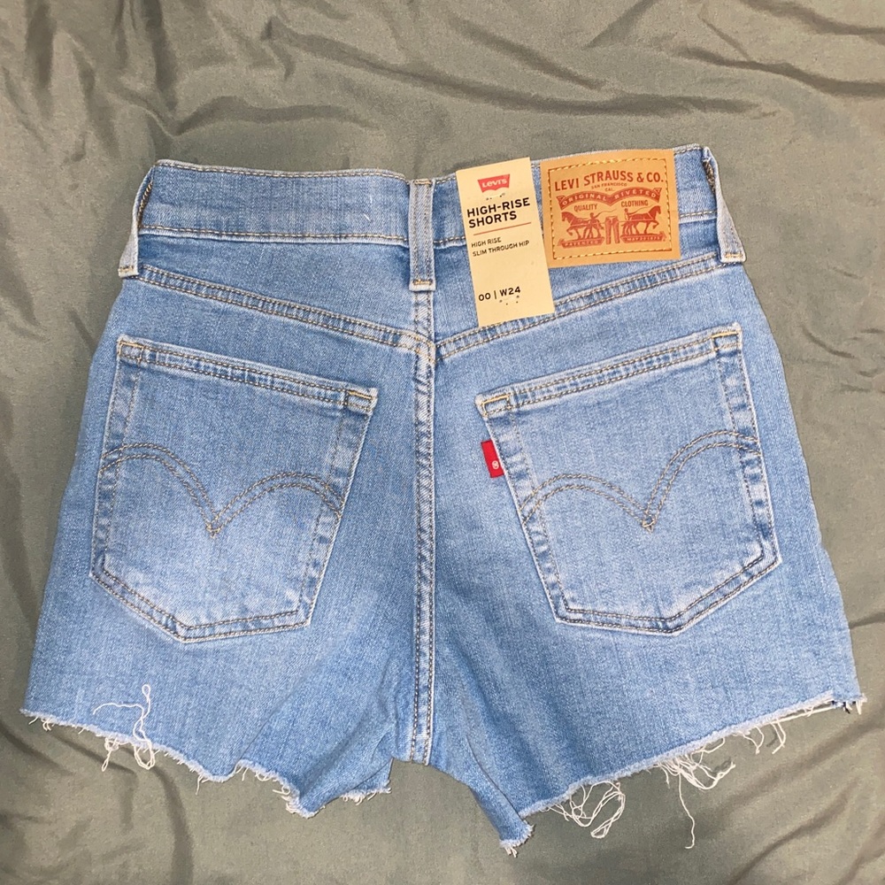 LEVI High Rise Light Wash Denim Shorts 00 W24